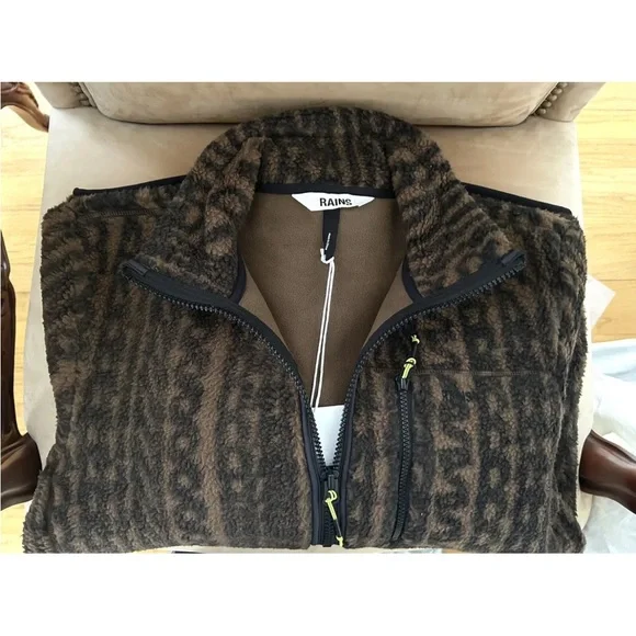 RAINS Heavy Fleece Monogram Jacket in Brown NWT Unisex Oversized W:M/L or M: S/M - Picture 4 of 13